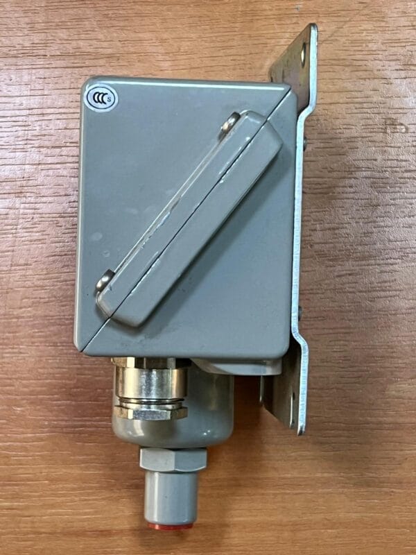 Danfoss KPS 33 Pressure Switch 060-3104 - Görsel 3